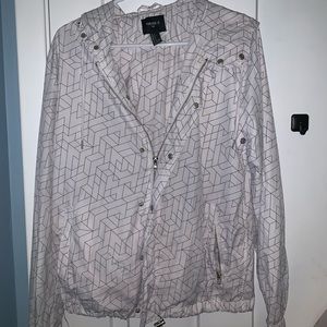 white wind breaker (M)